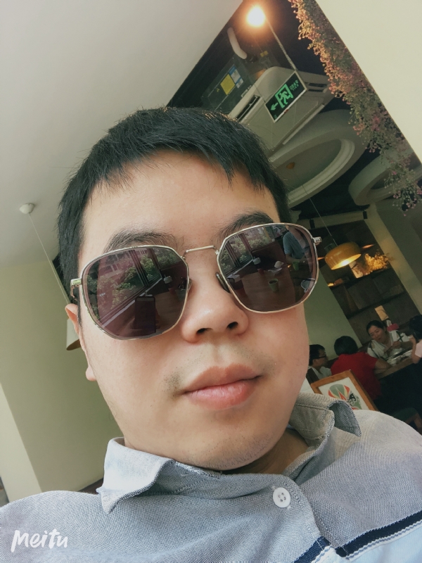 月台等路人的第一张照片--古田相亲网