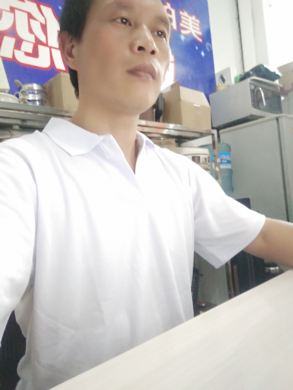 深蓝色的海的第一张照片--古田相亲网