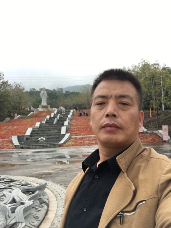 开心的松鼠的第二张照片--古田相亲网