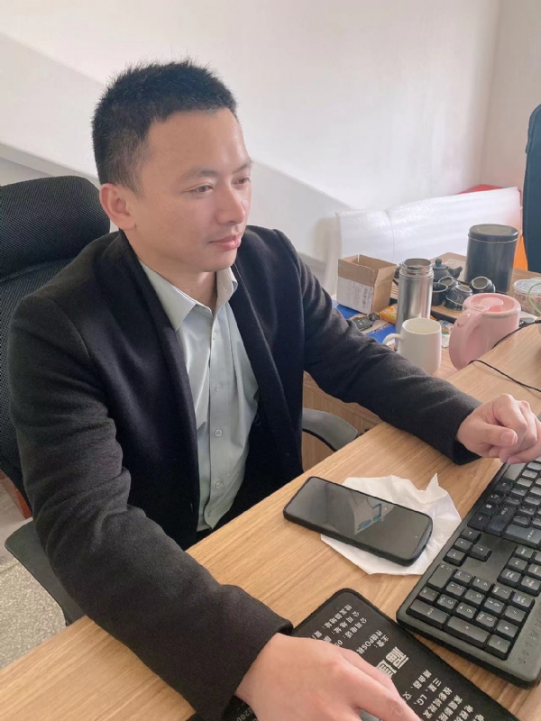 落叶知秋的第一张照片--古田相亲网